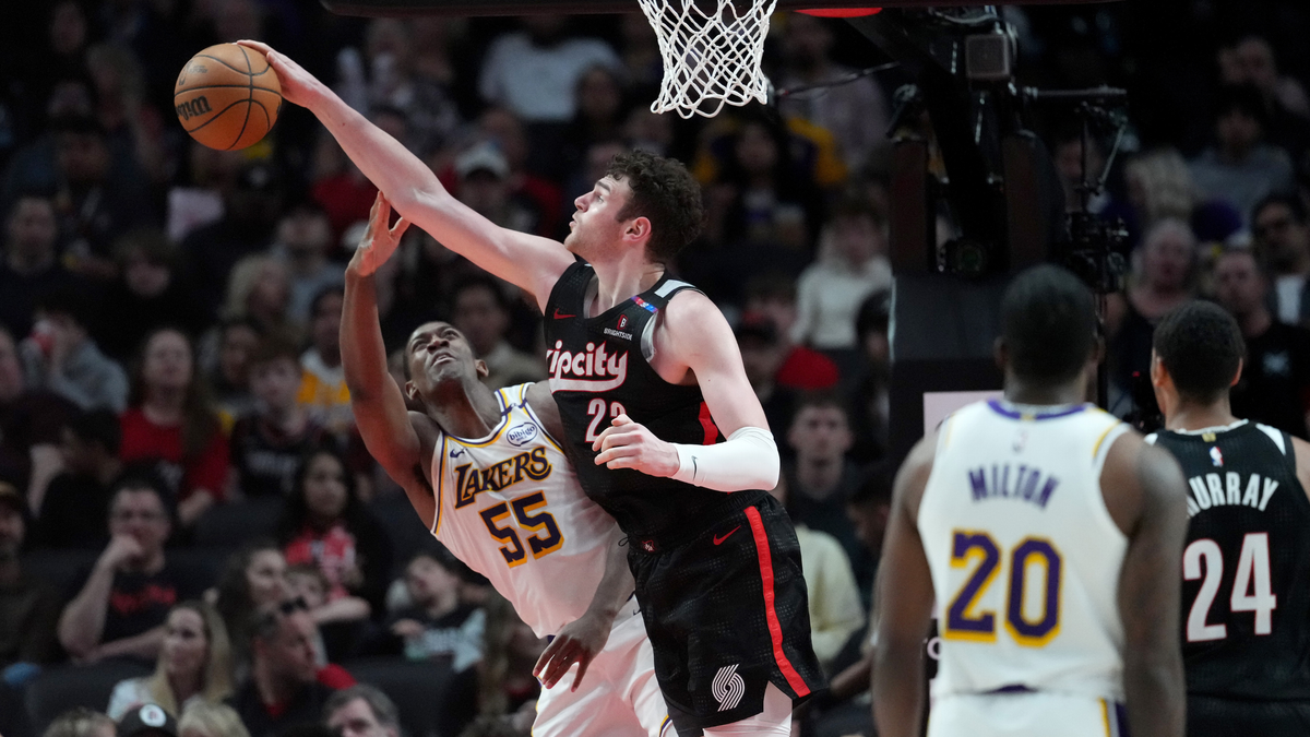 Donovan Clingan makes NBA all-rookie second team